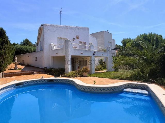 Chalet, Cunit