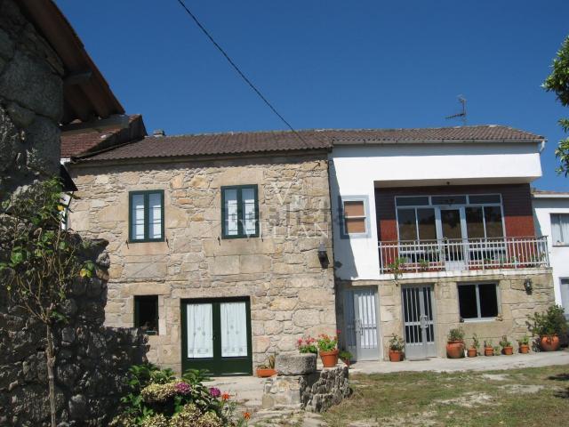 Chalet, Cuntis