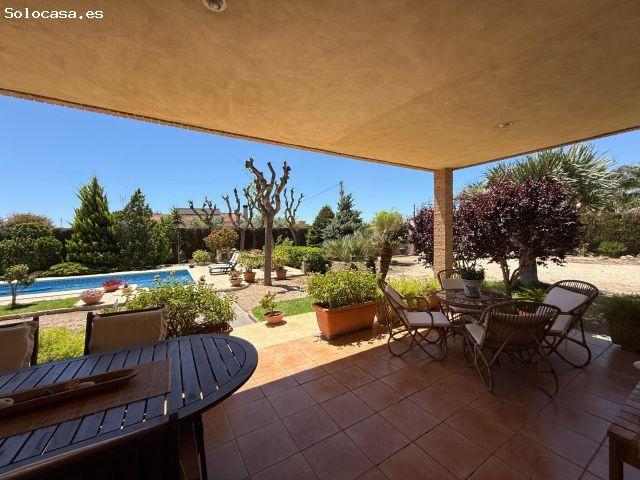 CHALET A 5 MINUTOS DEL CENTRO DE ELCHE