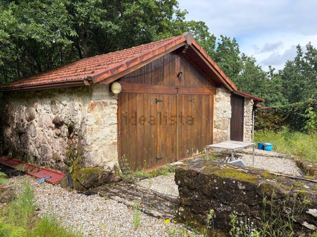 Chalet, A Cañiza