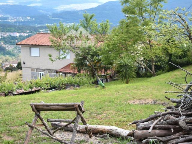 Chalet, A Cañiza