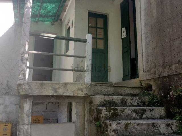 Chalet, A Cañiza