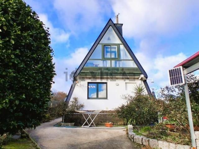 Chalet, A Cañiza