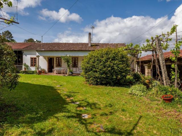 Chalet, A Estrada