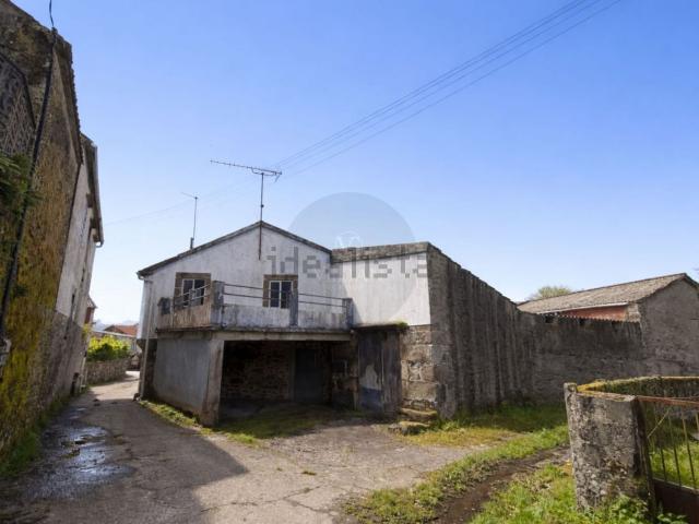 Chalet, A Estrada