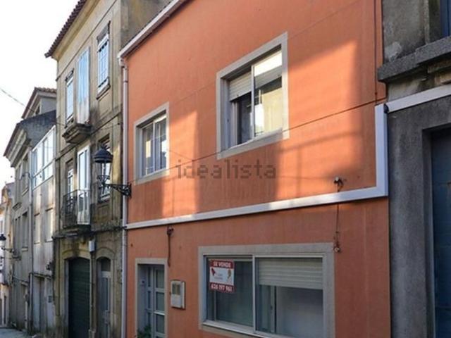 Chalet, A Guarda