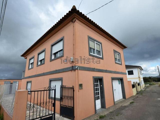 Chalet, A Guarda