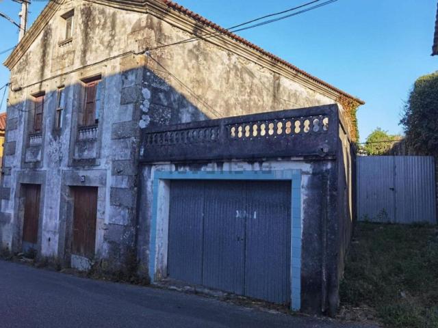 Chalet, A Guarda