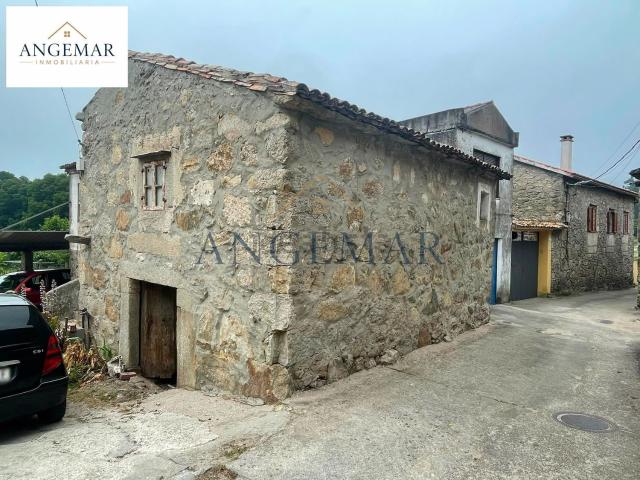 Chalet, A Guarda