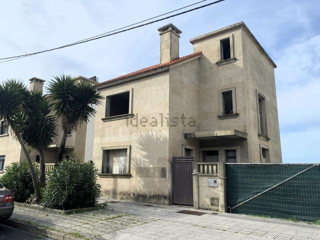 Chalet, A Guarda