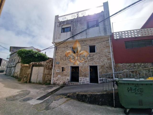 Chalet, A Guarda