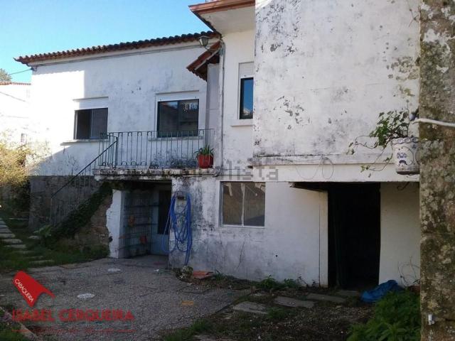 Chalet, A Guarda