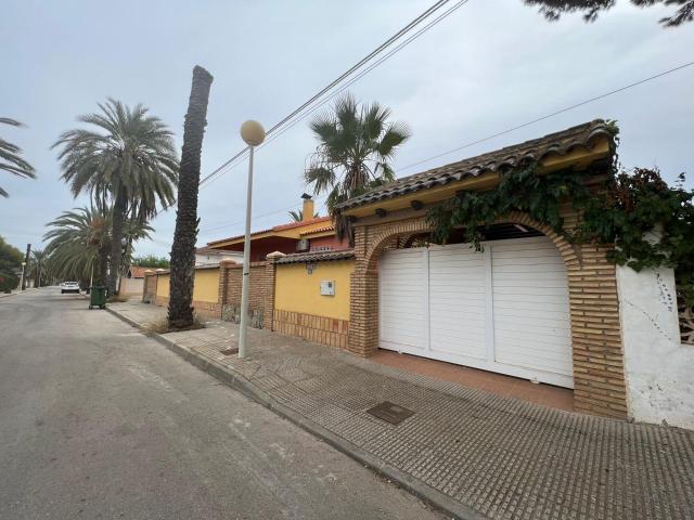 Chalet a la venta en Cabo Roig