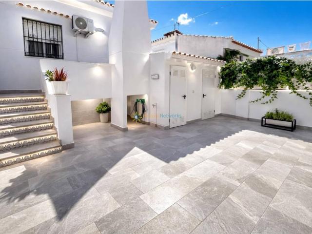 Chalet a la venta en la playa de Miramar