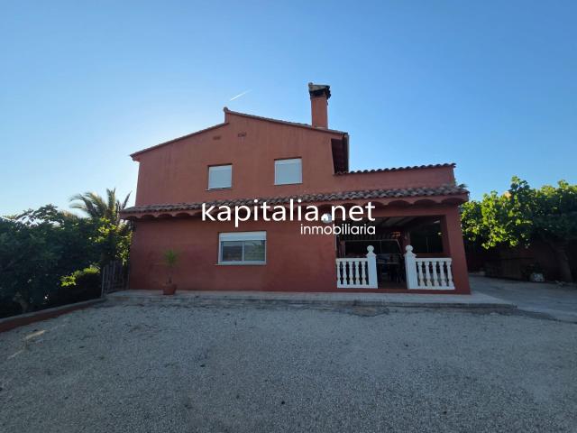 Chalet a la venta en Ontinyent