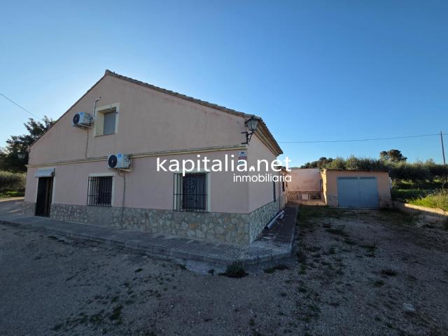 Chalet a la venta en Ontinyent