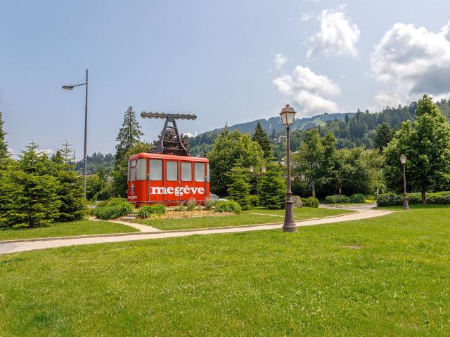 Chalet à l'orée du centre 800m² Megève