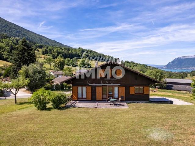 Chalet à St Jorioz avec vue lac