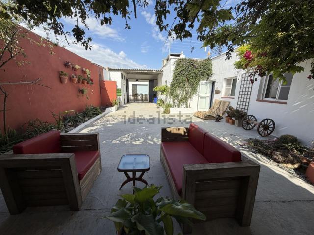 Chalet, Amposta