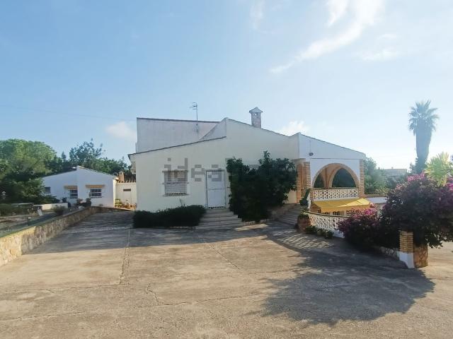 Chalet, Amposta