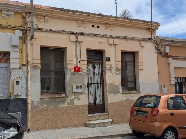 Chalet, Amposta