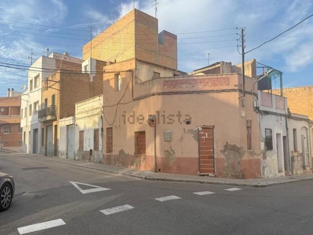 Chalet, Amposta