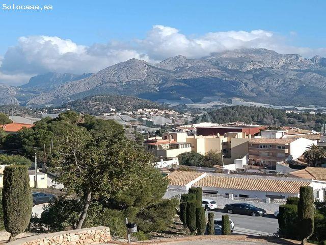 Chalet amplio en La Nucía