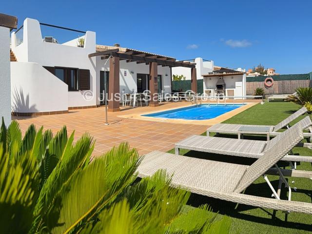Chalet, Antigua