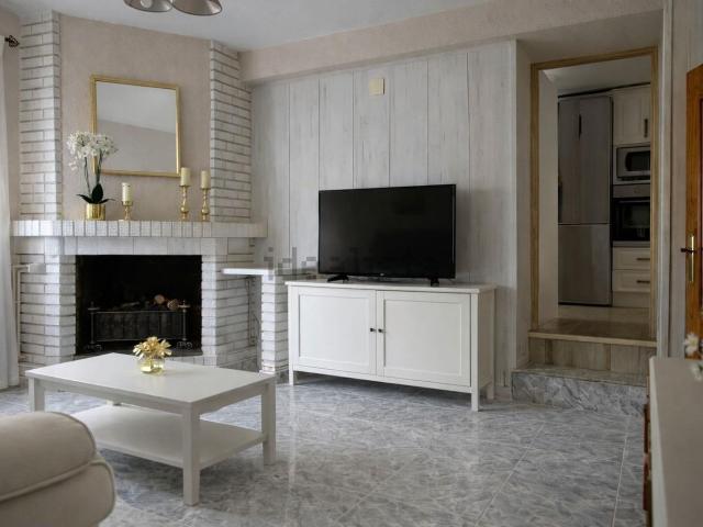 Chalet, Abenojar