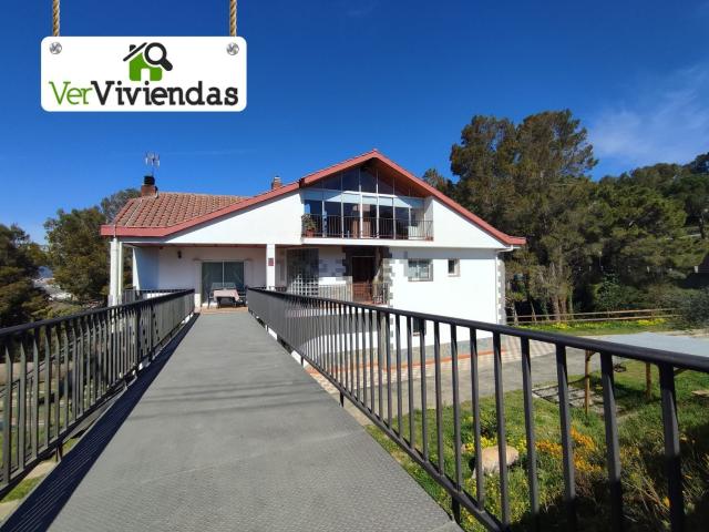 Chalet, Abrera