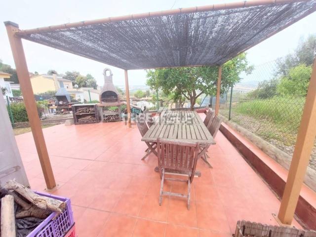 Chalet, Abrera