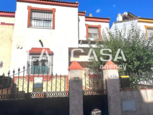 Chalet adosado Venta Gelves, Gelves