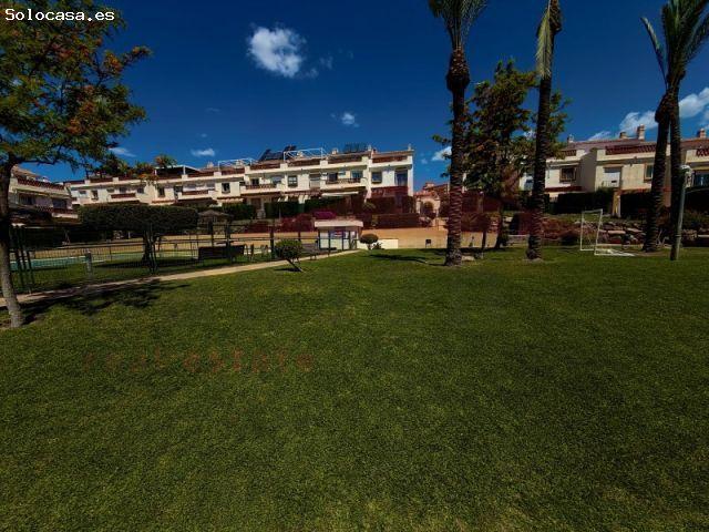 Chalet adosado cerca del mar en Torre de Benagalbón