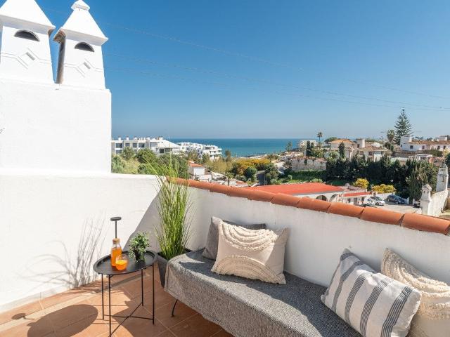 Chalet Adosado de 3 Dormitorios en Venta en Mijas, Costa del. 74m² Mijas