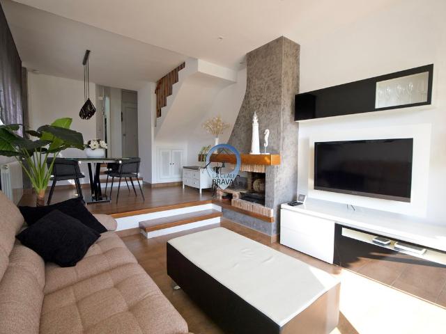 Chalet adosado de lujo de 127 m2 en venta Avinguda Politur, Playa de Aro, Cataluña
