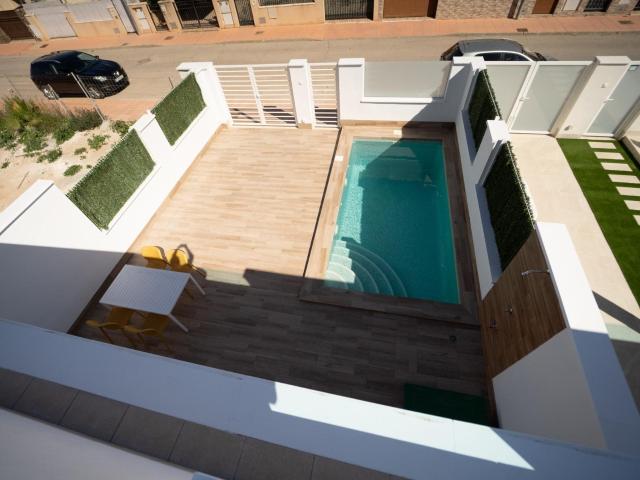 Chalet adosado de nueva construcción con piscina privada a l. 95m² San Javier