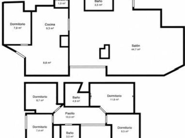 CHALET ADOSADO EN VALLPINEDA, SITGES