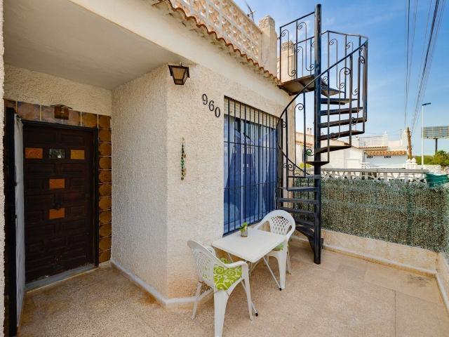 Chalet adosado en venta, Torreta, Torrevieja