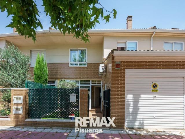 Chalet adosado en venta, Valladolid, Valladolid
