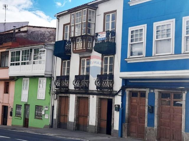 Chalet adosado en venta, Betanzos, La Coruña