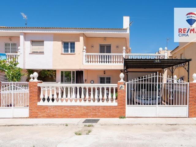 Chalet adosado en venta, Cuevas del Campo, Granada