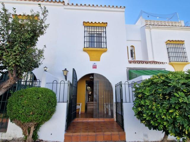 Chalet adosado en venta en Urbanizacion Marina Tropical