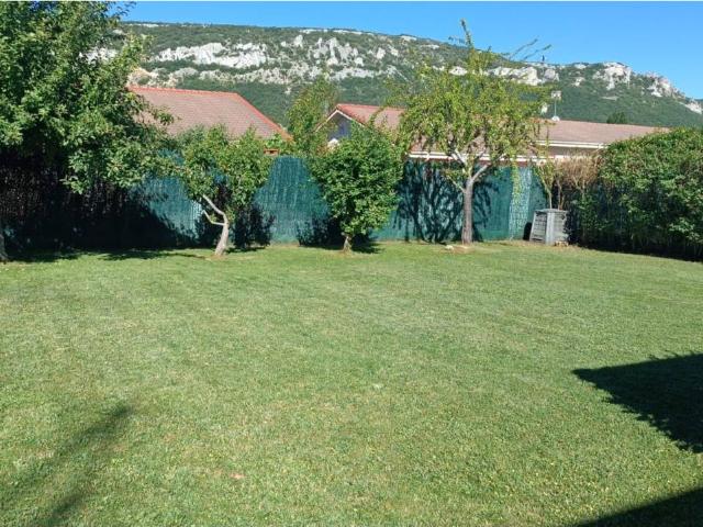 Chalet adosado en venta en Villarcayo