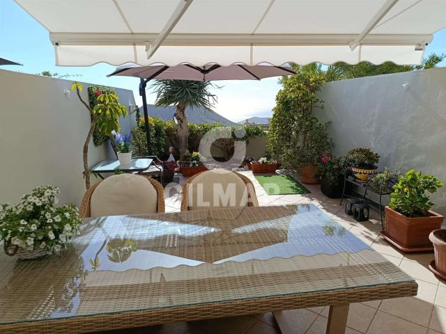 Chalet adosado en venta en Chayofa, Arona 208m² Chayofa