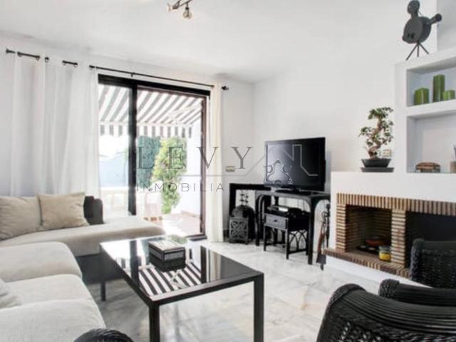 Chalet adosado en venta en Costalita