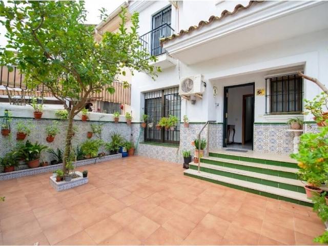 Chalet adosado en venta en Este 11406