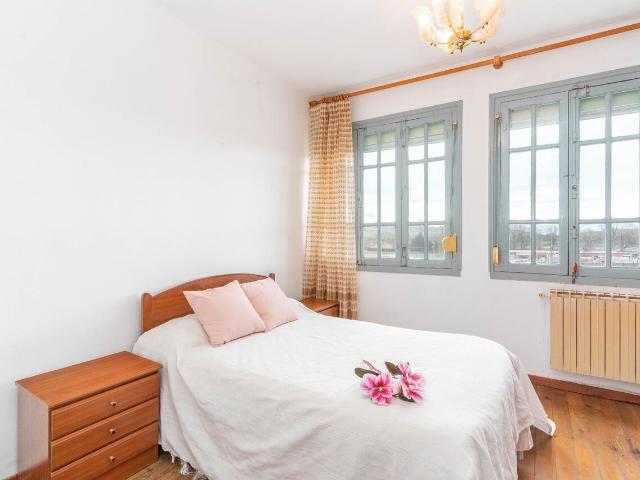Chalet adosado en venta, La Espina, Asturias