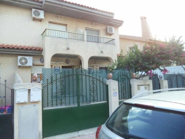 Chalet adosado en alquiler temporal en Santiago de la Ribera 30720