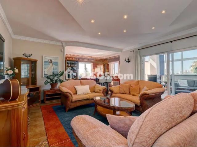 Chalet adosado en alquiler en Avenida de Rota, 95