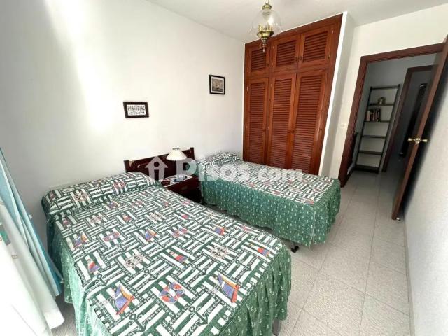 Chalet adosado en alquiler en Avinguda del Papa Luna, 400
